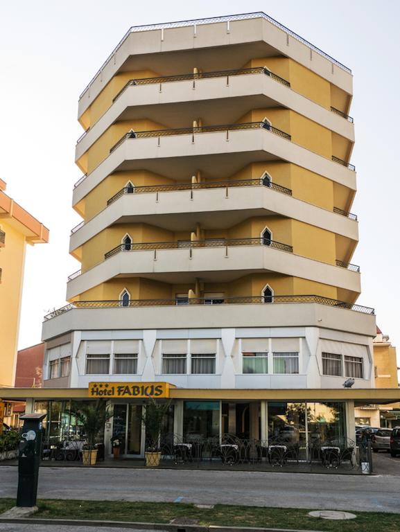 Hotel Fabius Bellaria-Igea Marina Buitenkant foto